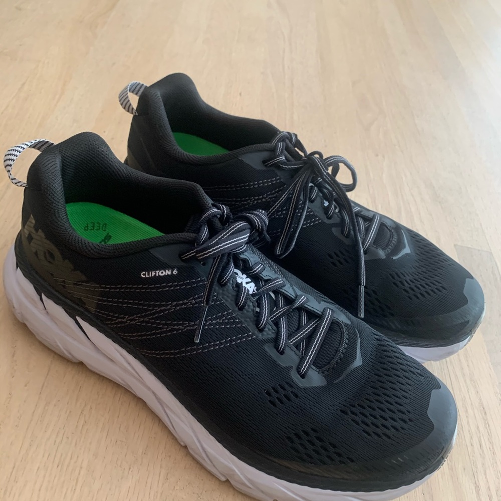 Hoka Clifton 6